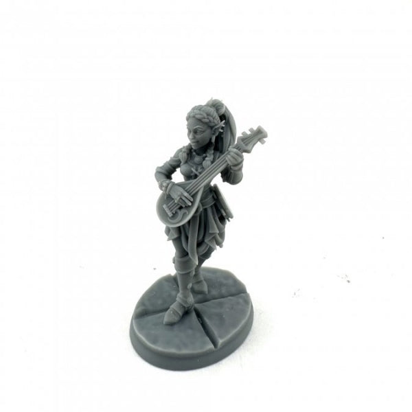 Bones USA Dungeon Dwellers: Ryelle Rainheather, Elf Bard